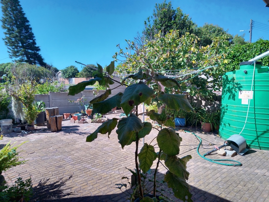3 Bedroom Property for Sale in Fraaiuitsig Western Cape